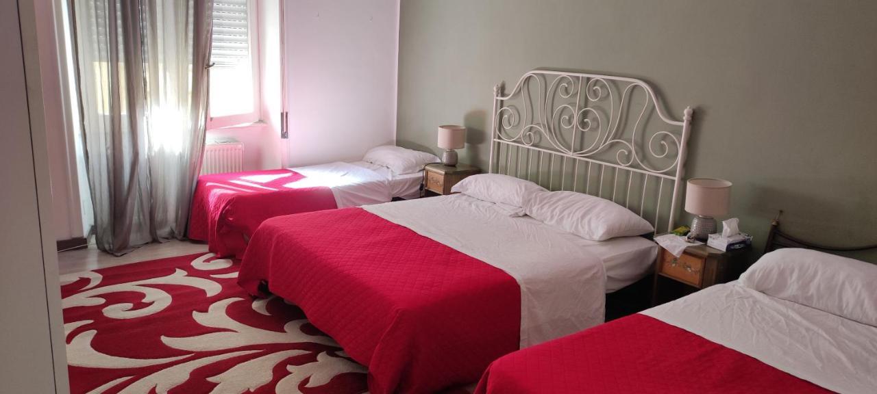 Bed and Breakfast Favorit Рим Экстерьер фото